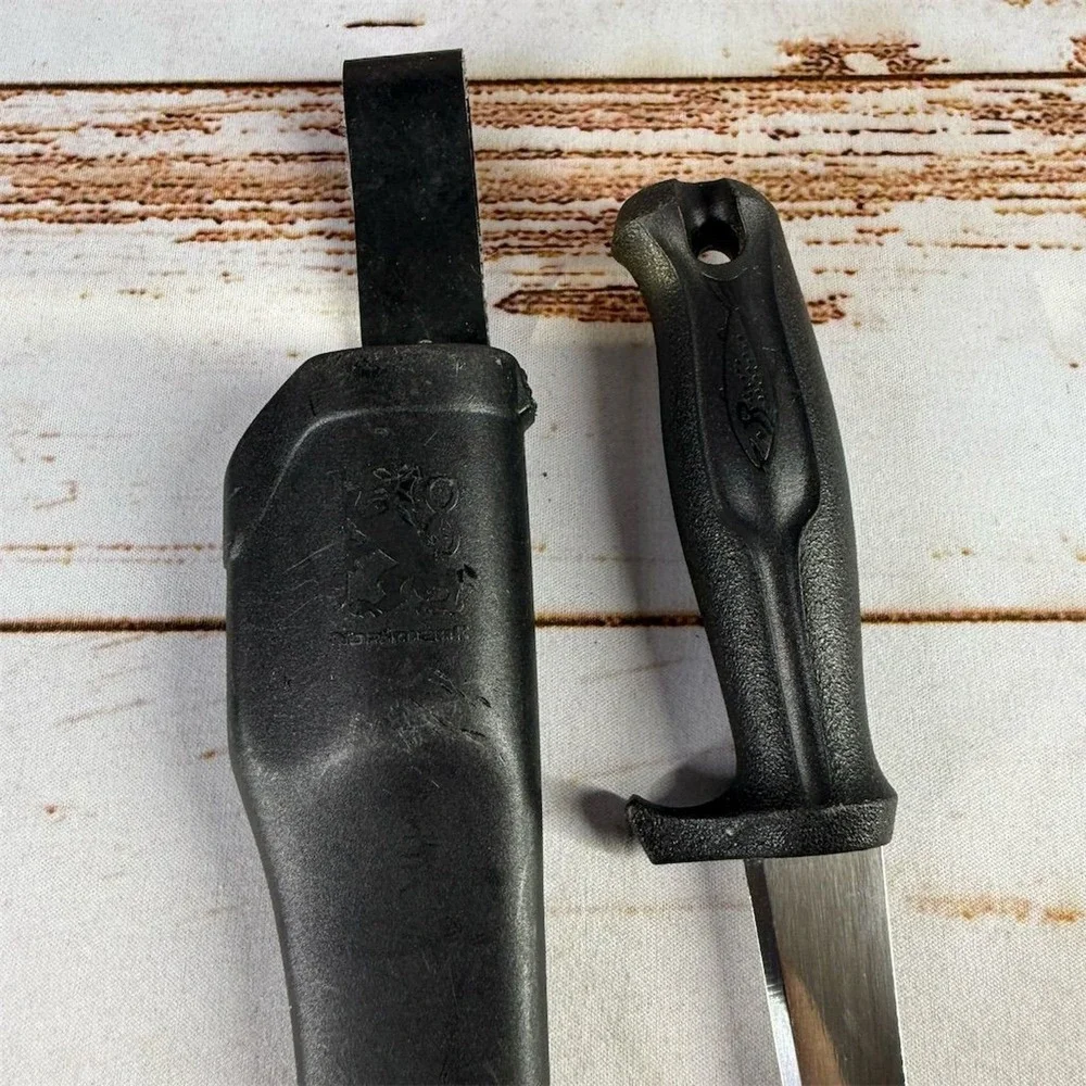 Vintage Normark Stainless Steel Fishing Fillet Knife w/ Belt Sheath Used